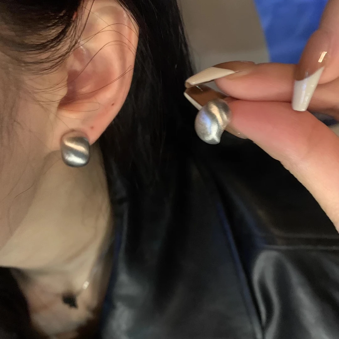 合金耳饰 超火~拉丝耳环小众设计感高级冷性风耳钉女耳饰爆款网红