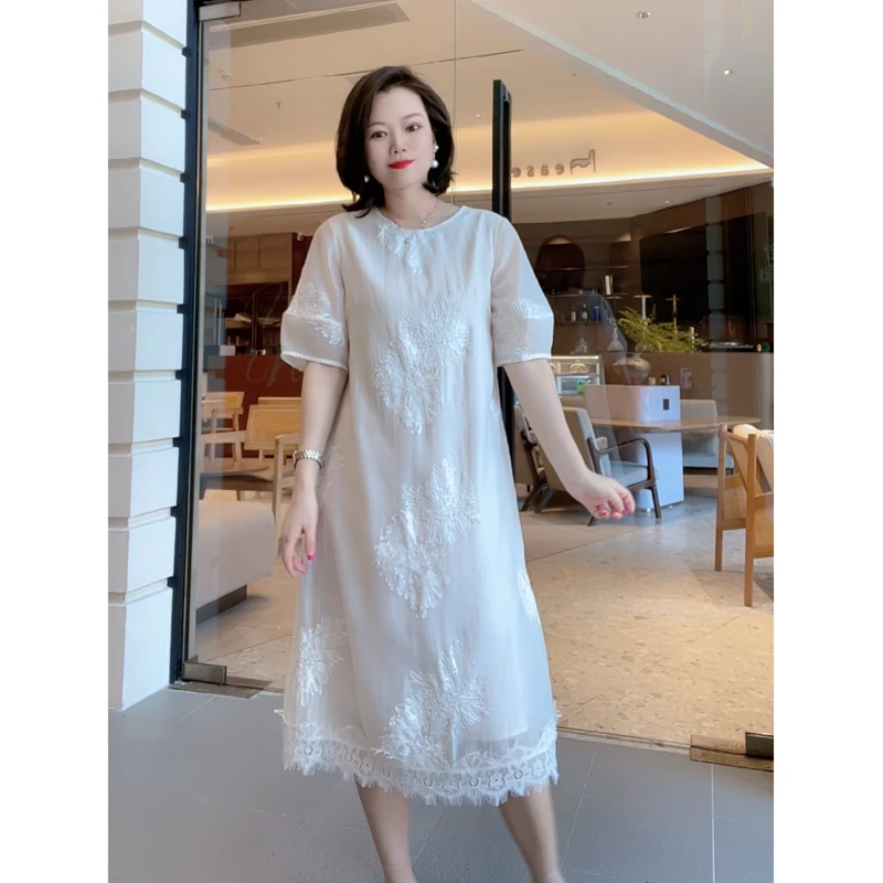 2025夏季薄款轻便减龄立体花朵宽松大码女装连衣裙24225
