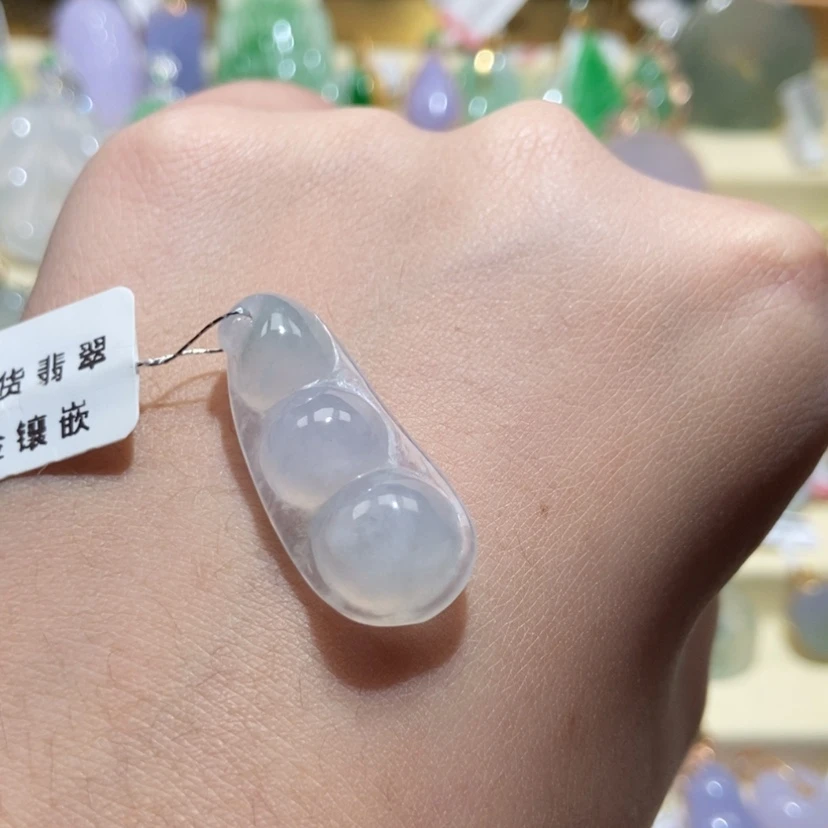 【闪购商品】翡翠颈饰未镶嵌天然翡翠