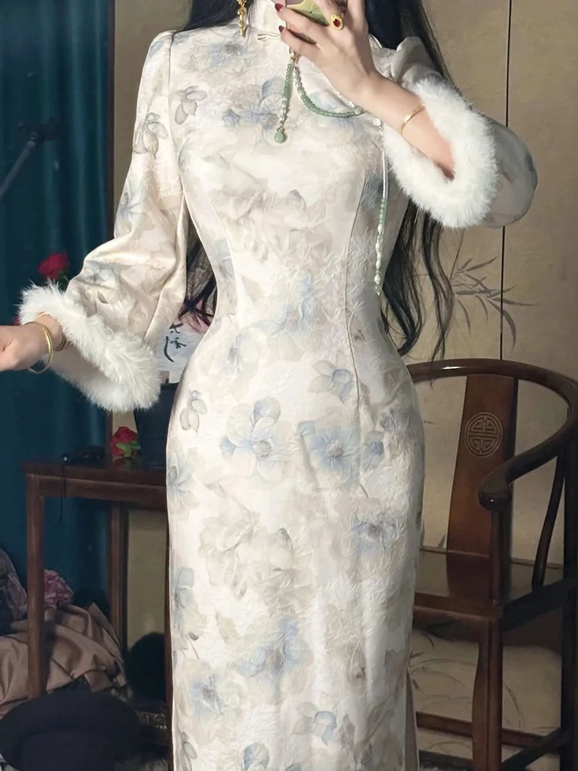 2025年秋冬季新款新中式温柔文艺优雅厚款倒大袖改良旗袍【蓝茶】