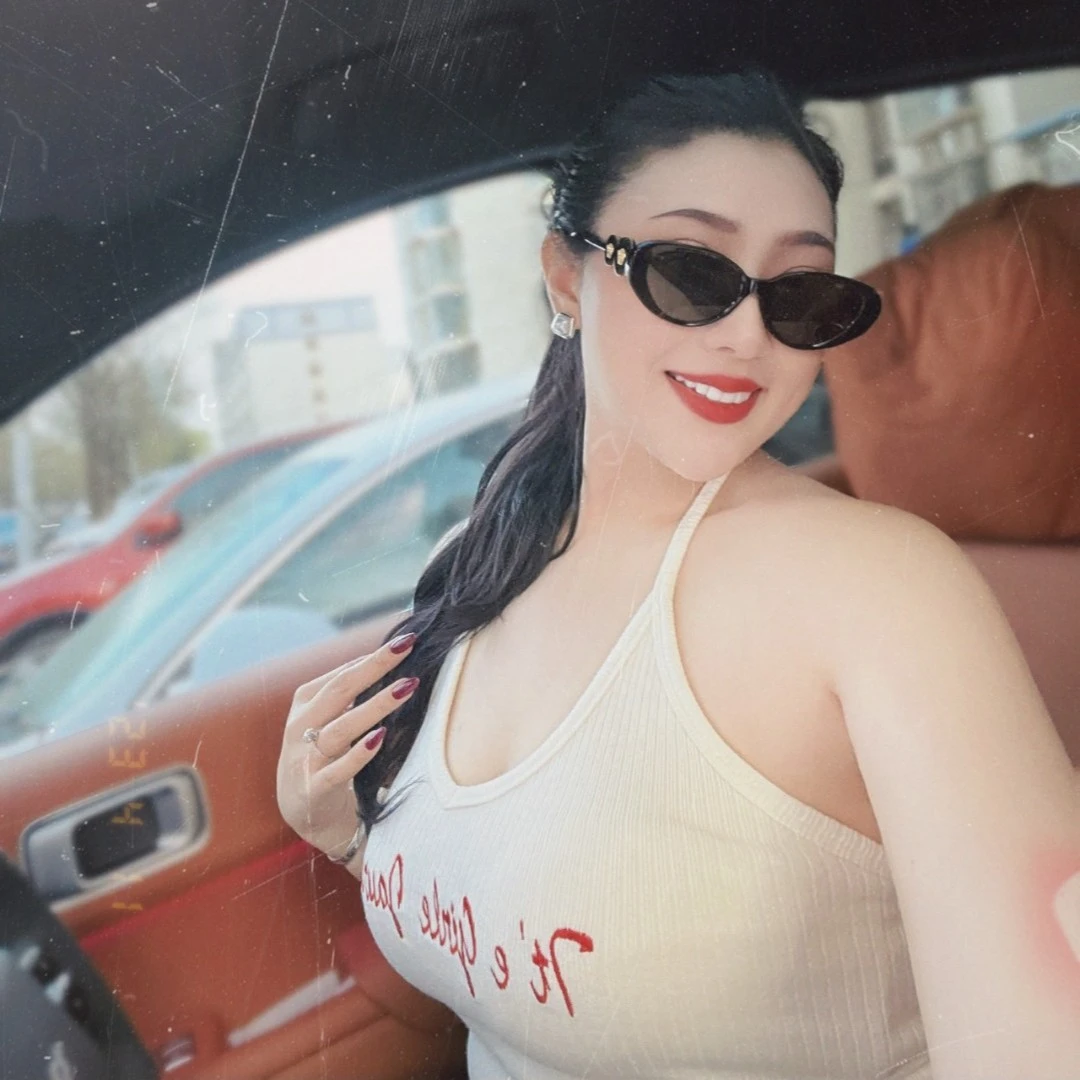 【仟艺】【夏日甜心】背心裤子显瘦弹力舒服背心吊带修身运动白色