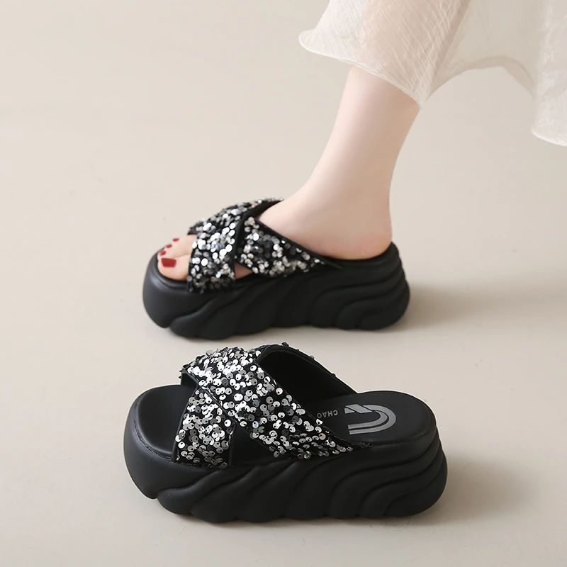 仙女风凉拖鞋女夏外穿配裙子2025新款百搭时尚亮片厚底增高一字拖