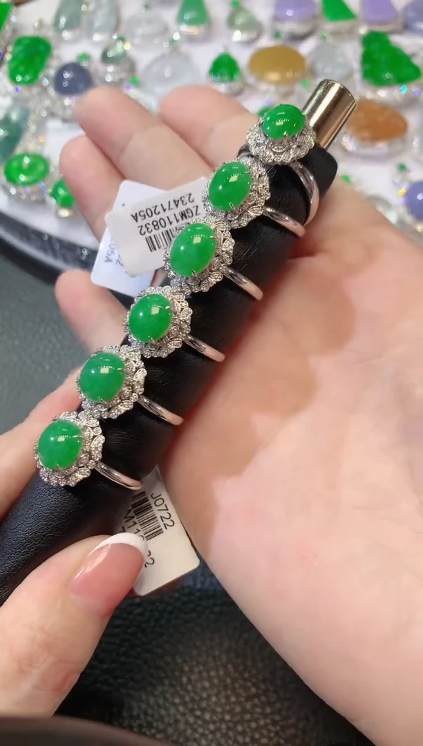 【闪购商品】翡翠戒指18K金镶嵌A2 多样性发货一件