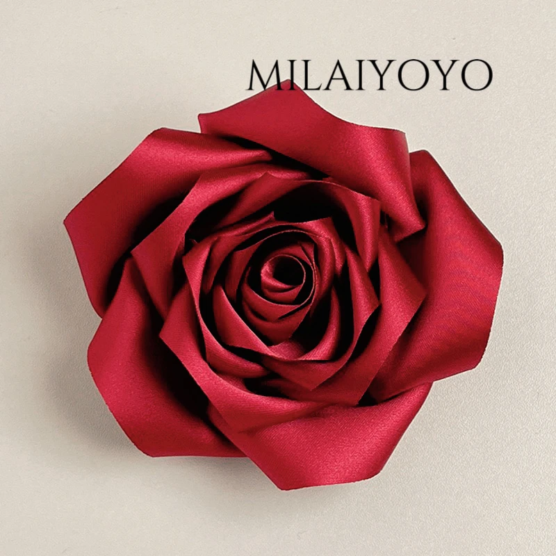 非金属布艺胸针 芈莱尤优——盛开的缎面玫瑰造型配饰胸花