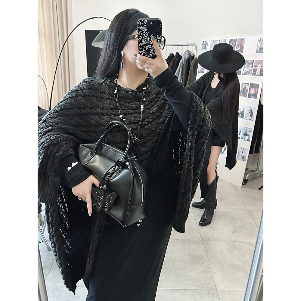 SYUSYUHAN设计师品牌 酸洗做旧多功能立体麻花针织斗篷造型大披肩