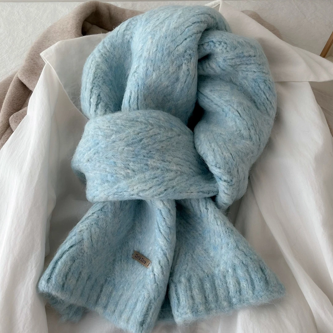 薄荷曼波色！加厚款超显白短款围巾设计感高级百搭秋冬季保暖围脖