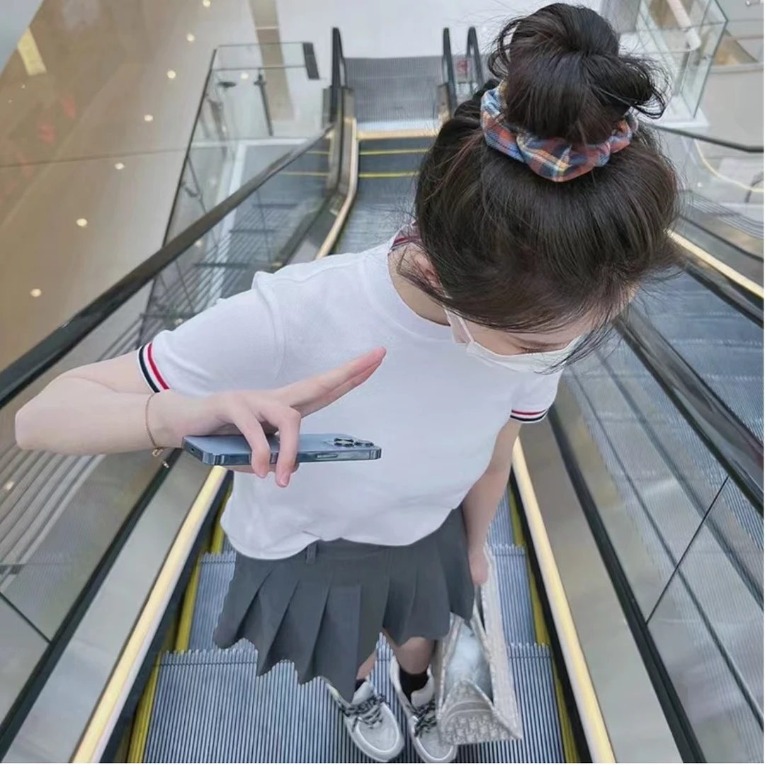 【汤姆T家】夏季时尚螺纹显瘦针织短袖