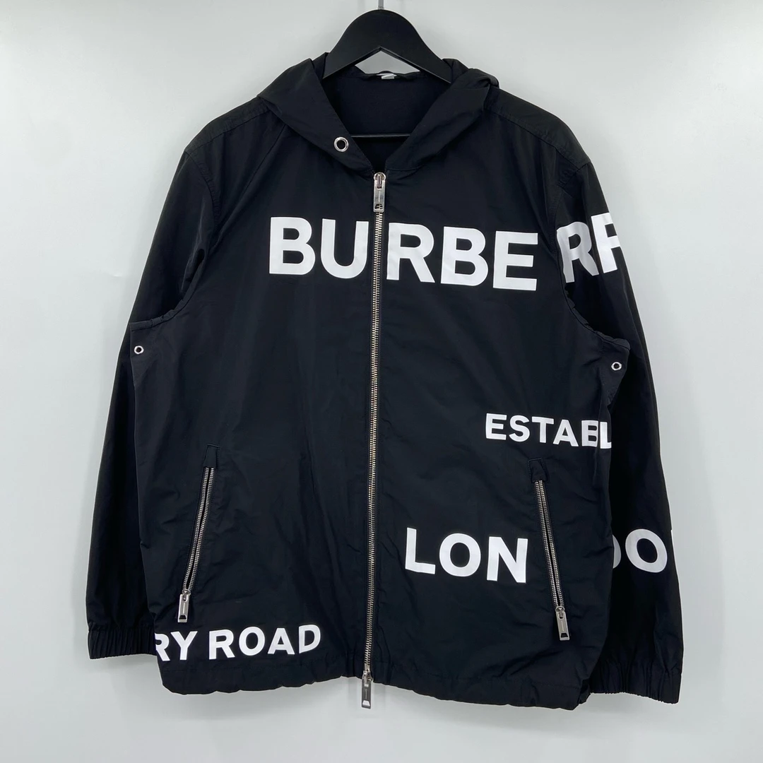 burberry 弹幕冲锋衣 52 BK 95新