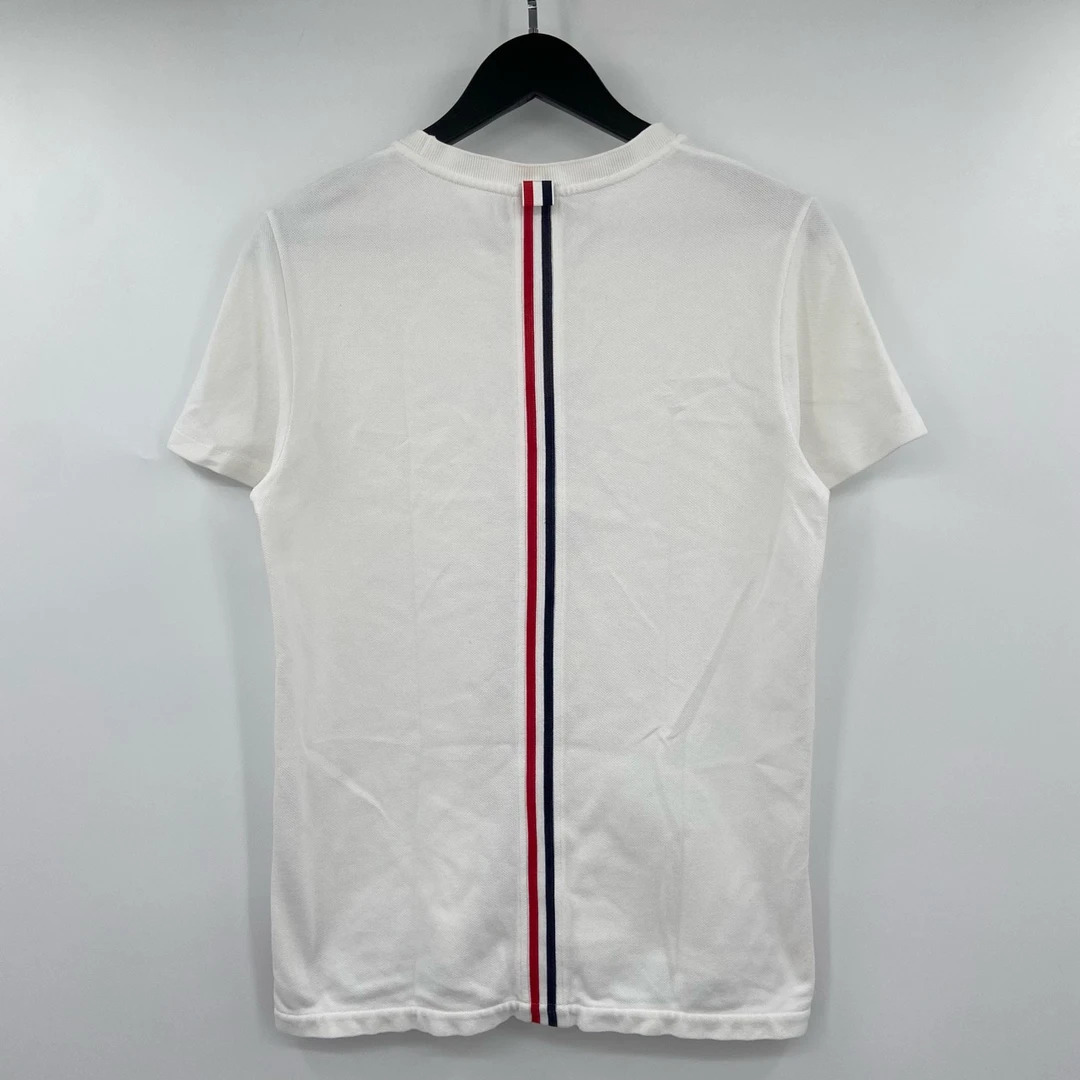 Thom Browne 背后彩条短袖 1