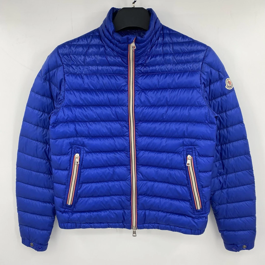 Moncler 蓝色彩条拉链羽绒夹克 95新