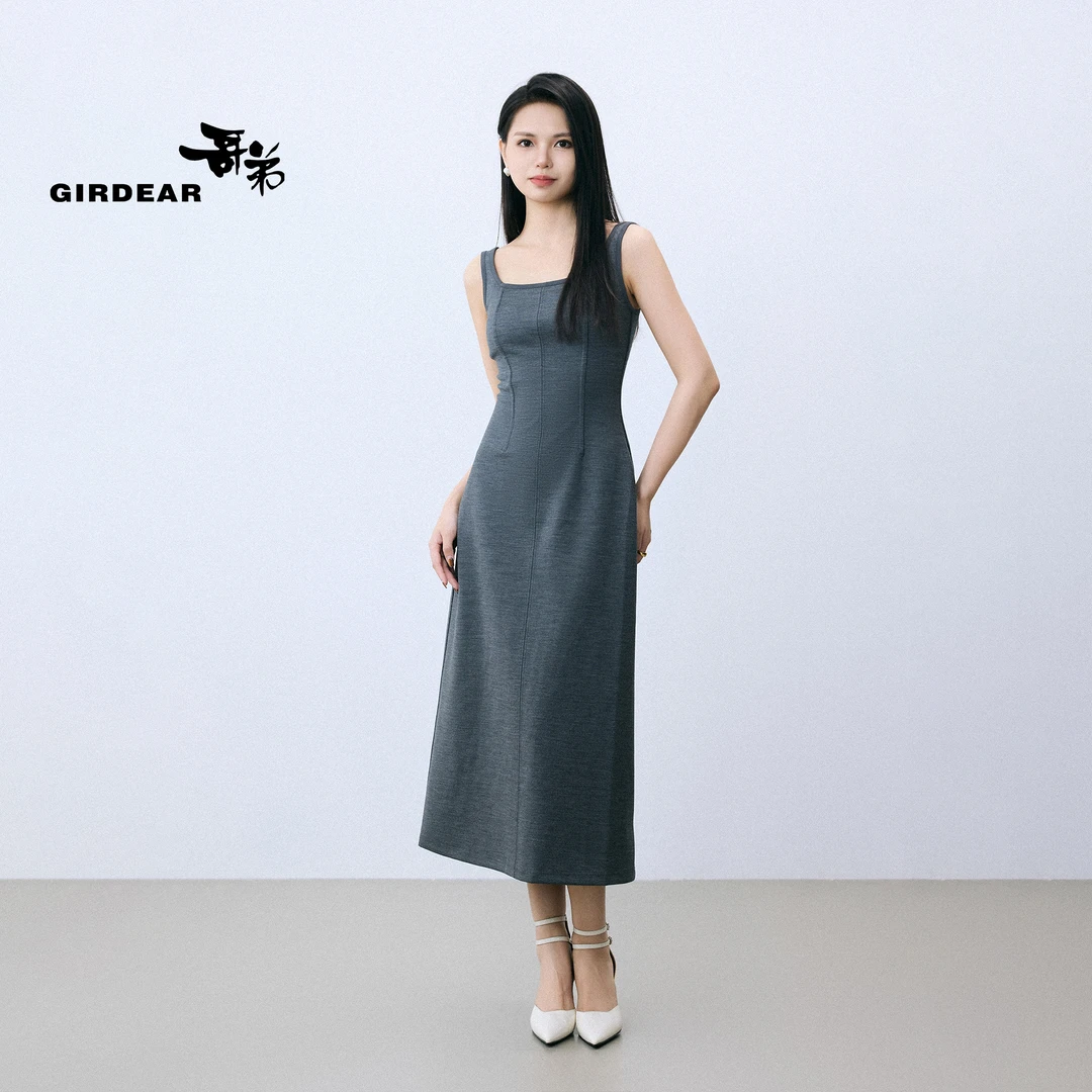 GIRDEAR/哥弟时尚简约气质方领收腰吊带连衣裙1500474-4240521-00