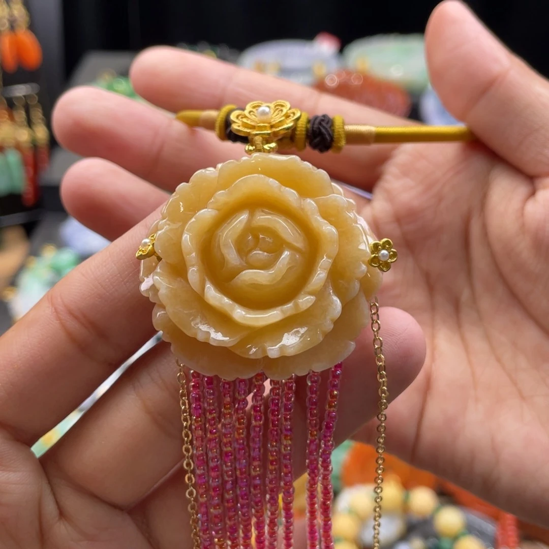 翡翠颈饰未镶嵌代编织