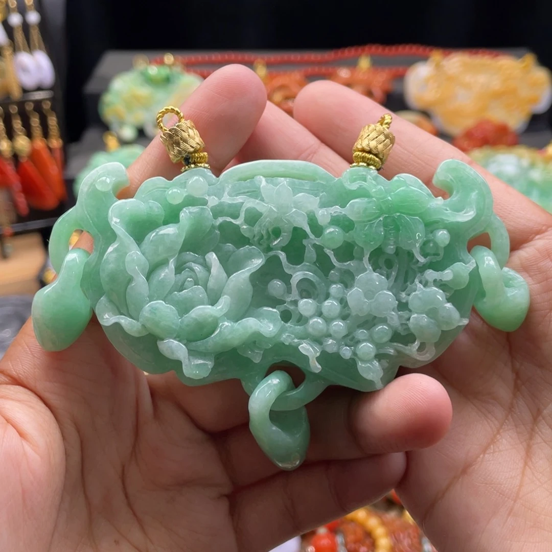 翡翠颈饰未镶嵌代编织