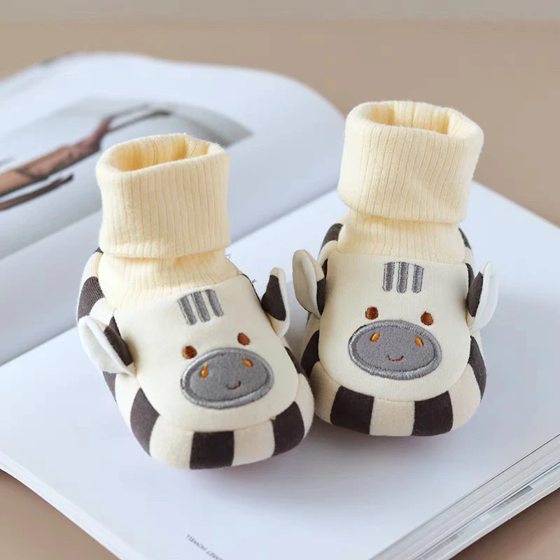 秋冬婴儿鞋保暖软底地板袜鞋男女宝宝鞋不掉鞋0-6-12婴幼儿学步鞋