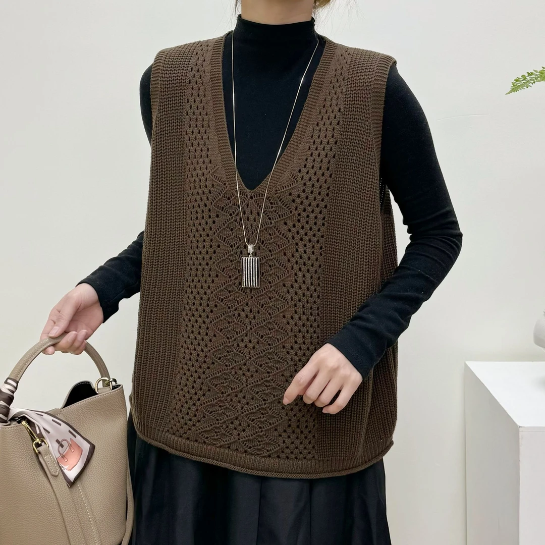 V领复古棉线镂空提花针织马甲春秋新款女士时尚休闲百搭宽松上衣