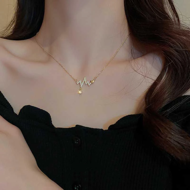 钛钢项链 气质简约心电图爱心吊坠百搭轻奢心动锁骨链3017