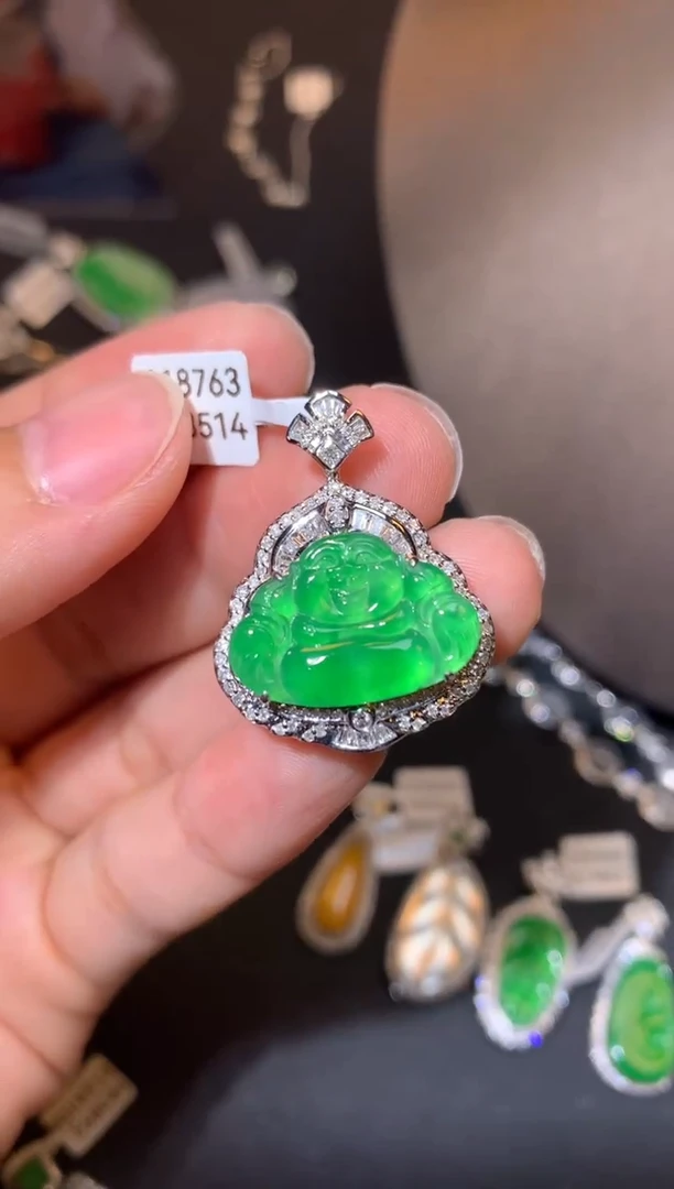 【闪购商品】翡翠吊坠(不含链)18K金镶嵌吊坠