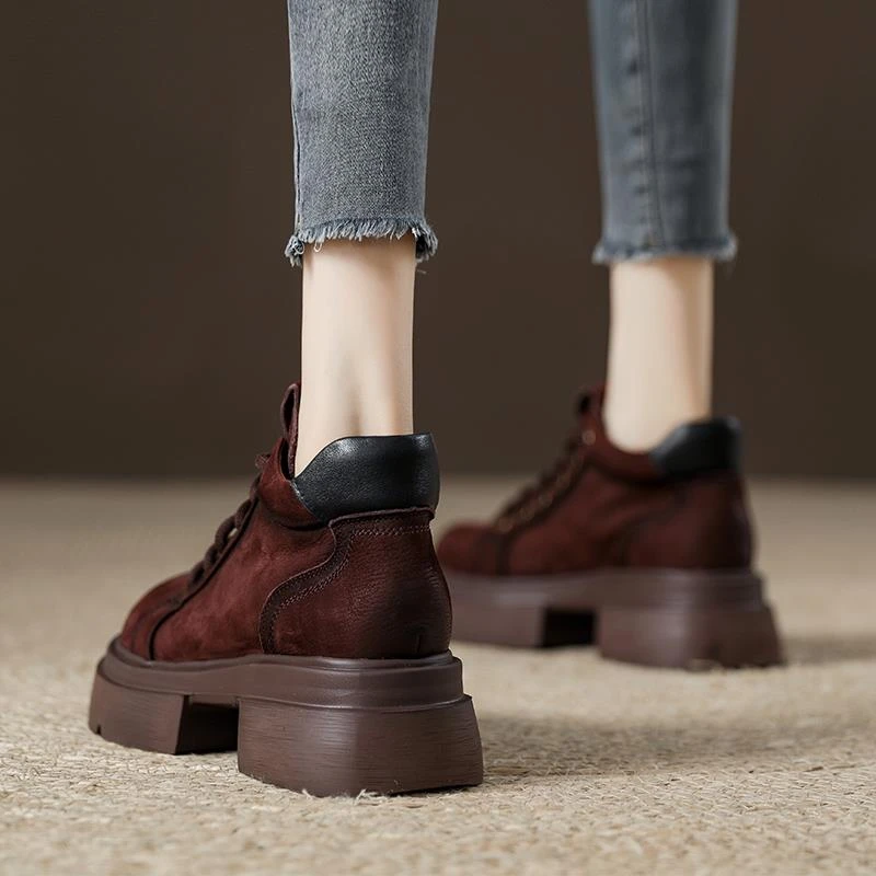 真皮复古英伦风显瘦马丁靴女款2025年秋冬新款轻便软底显脚小短靴