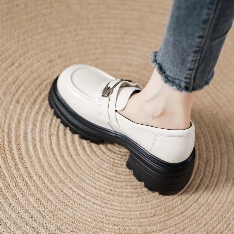 松糕厚底洋气显瘦英伦风乐福小皮鞋女款2024年新款女士乐福豆豆鞋