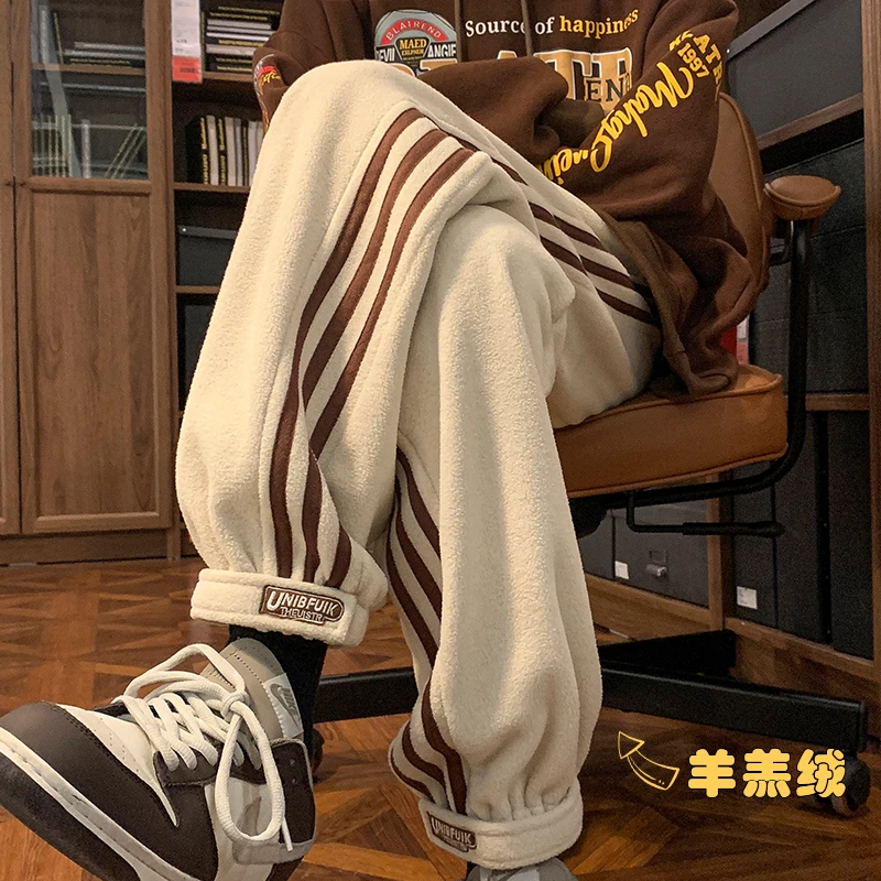 束脚休闲裤男款秋冬季加厚羊羔绒运动裤子美式潮牌青少年保暖长裤