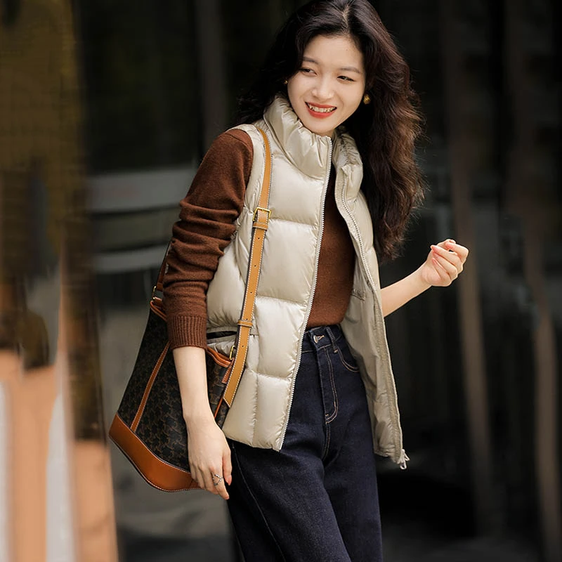 （绸面羽绒马甲）秋冬显瘦外穿时尚休闲无袖羽绒服百搭短款马甲G