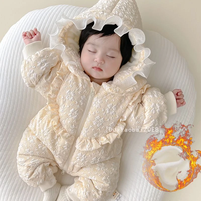 婴儿冬季衣服连体衣女宝宝超萌满月公主哈衣百天冬保暖抱衣外出服