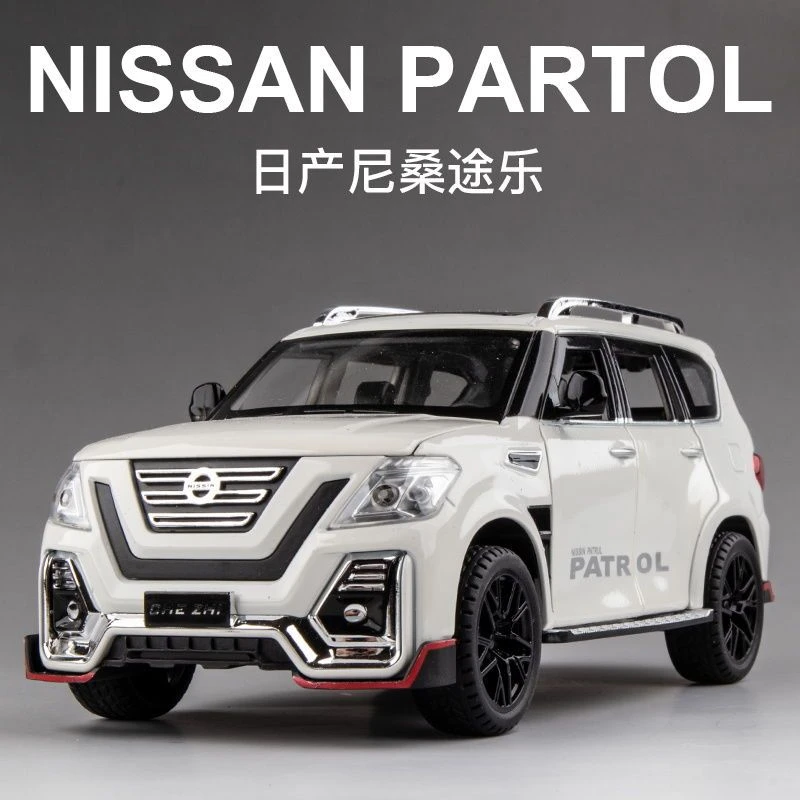 车致1:24日产途乐声光带回力车玩具仿真合金汽车模型收藏摆件