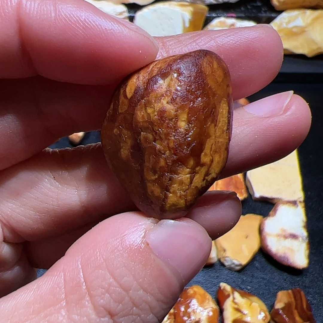 【闪购商品】定制琥珀未镶嵌小***?