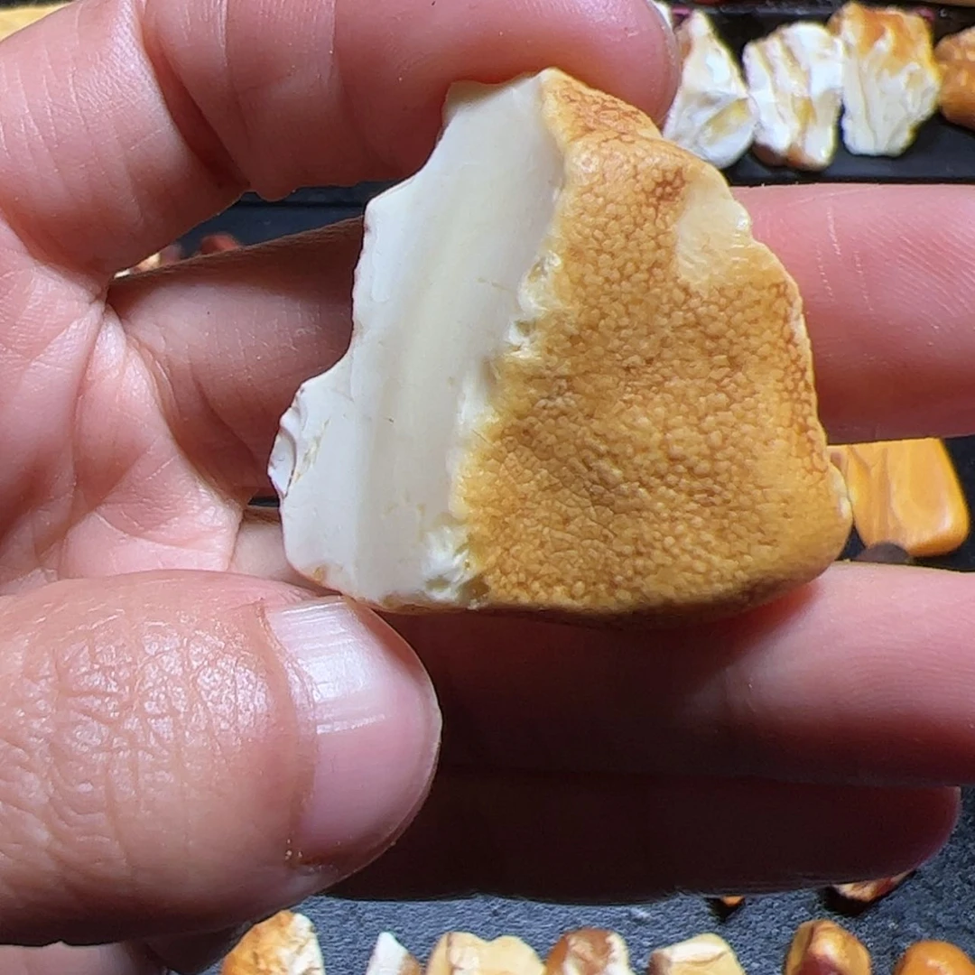 【闪购商品】定制琥珀未镶嵌H****人