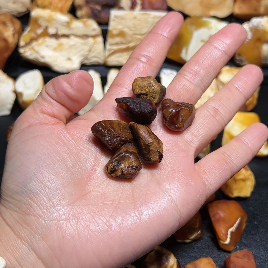 【闪购商品】定制琥珀未镶嵌及***。