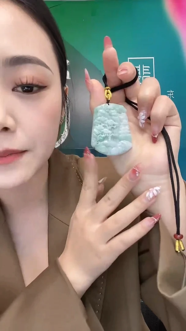 【闪购商品】翡翠颈饰未镶嵌挂件