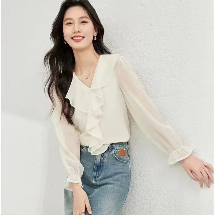 2025早春时尚气质设计感上衣