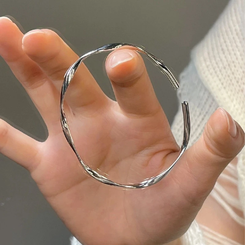 莫比乌斯环光面活口手镯27825