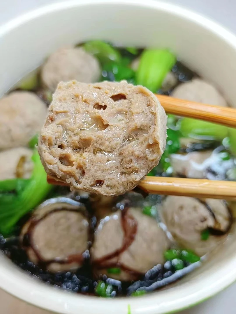 套4虾枣2.广章1肉籽1墨鱼丸1羊肚丸1章鱼丸1热狗2素菜卷1