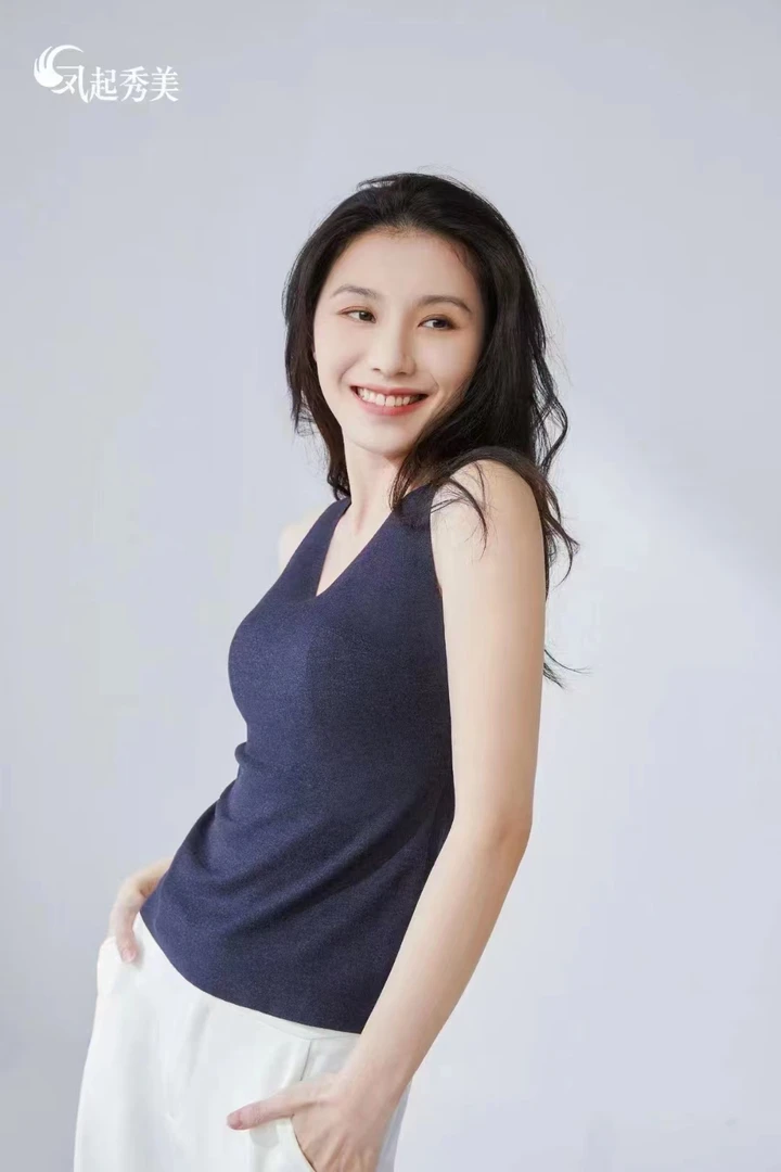 凤起秀美无痕保暖背心纯色舒适速暖女士f1755