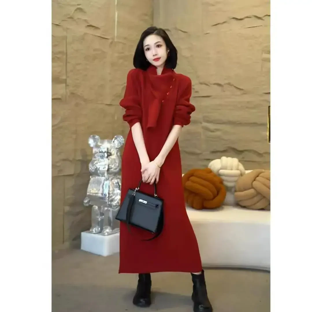 秋冬新款送围巾高级显瘦时尚针织中长款连衣裙2025气质毛衣长裙