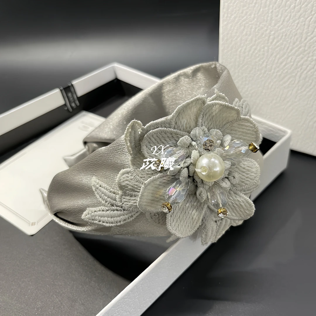 灰色复古宫廷风刺绣缎面布艺宽边发箍气质减龄遮白发头箍百搭发卡