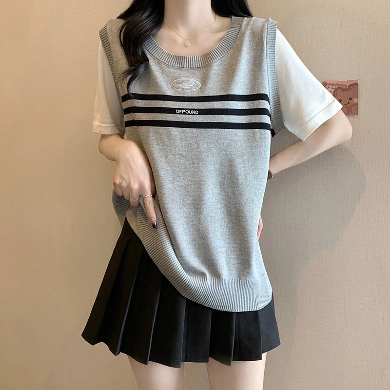 灰色假两件短袖针织衫女夏季新款大码女装设计感撞色正肩半袖上衣