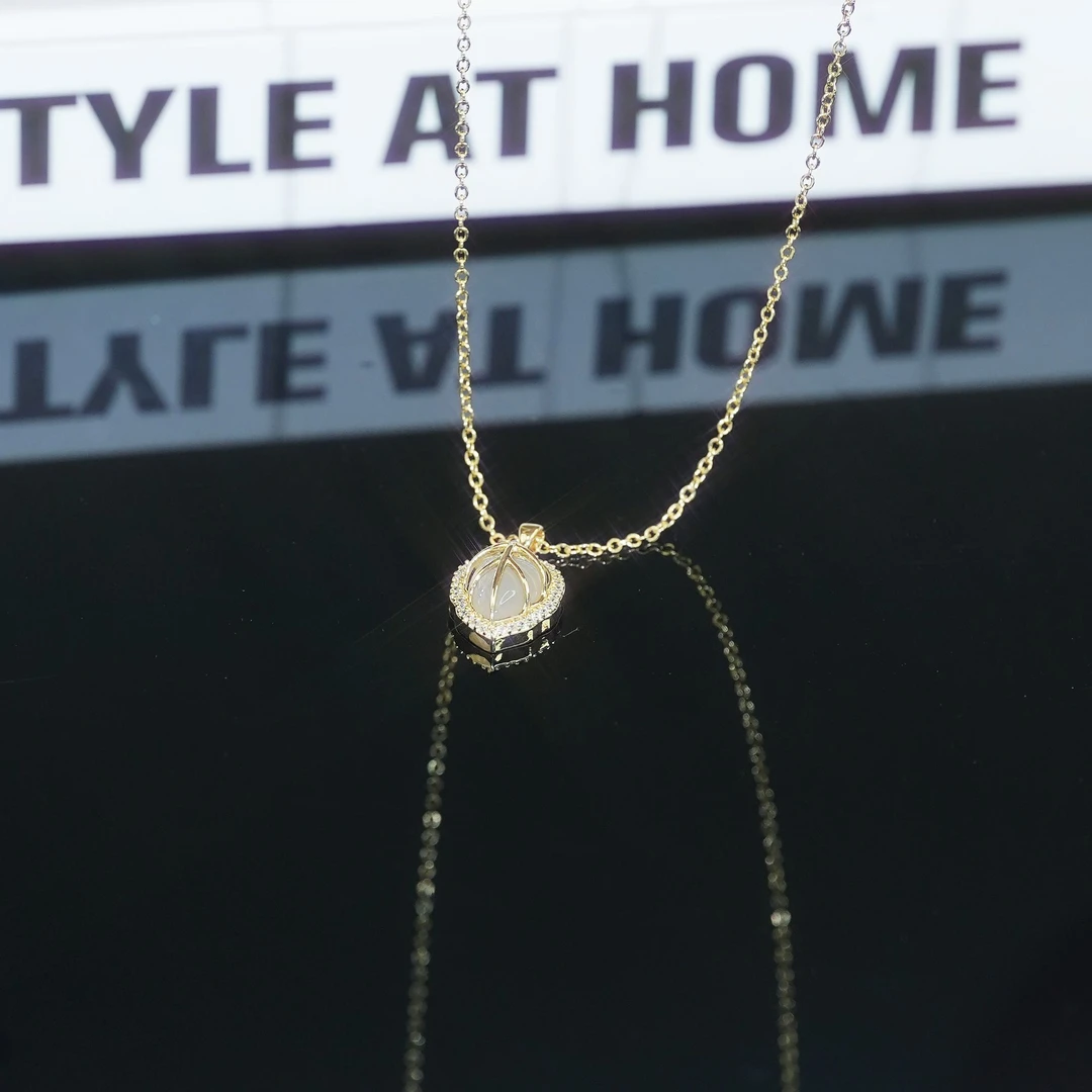 合金项链 黄金叶 小叶子气质时尚精致百搭坠链镶嵌设计感金色