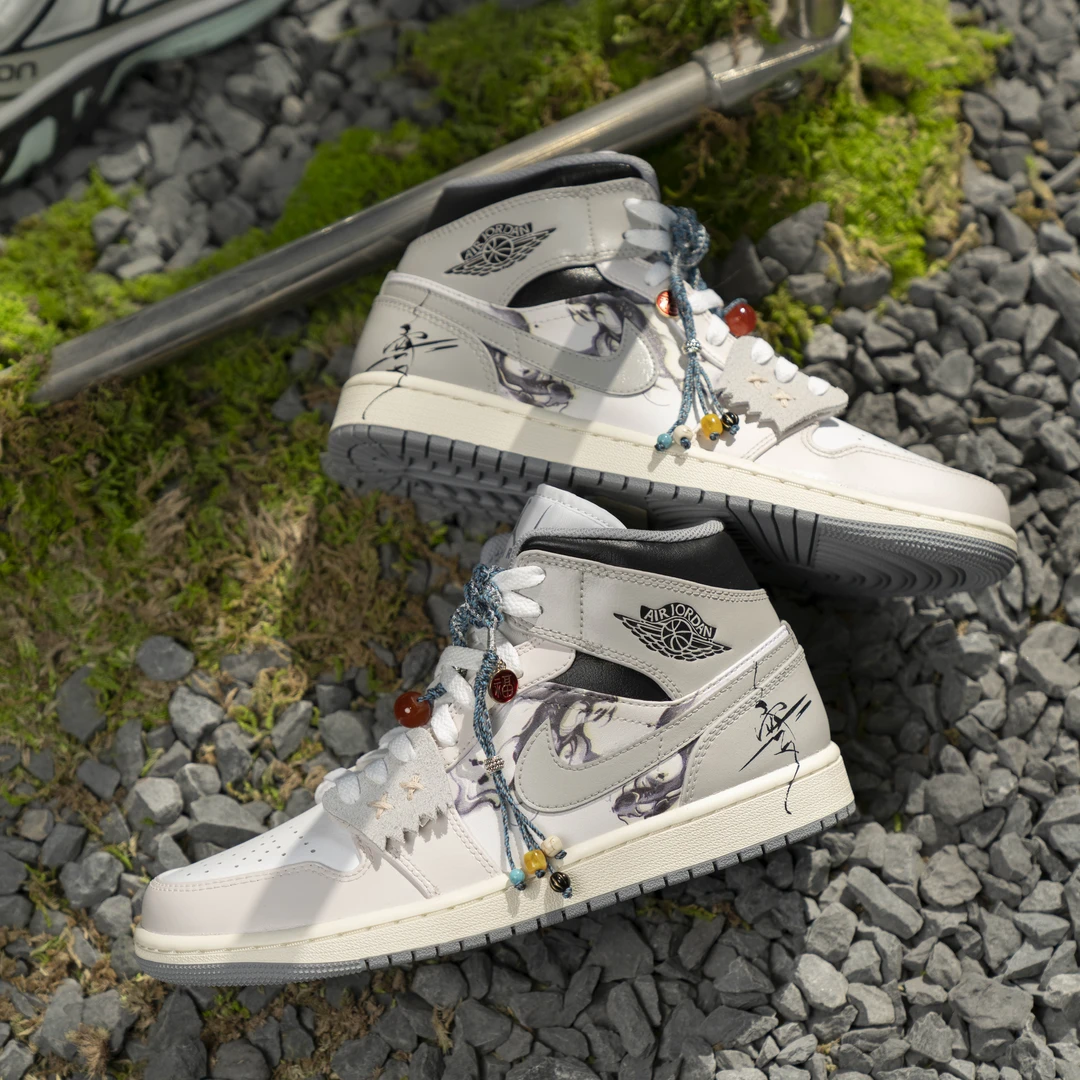 抖in潮流计划 Air Jordan 1 野鹤制造 国风水墨手绘球鞋中帮男鞋