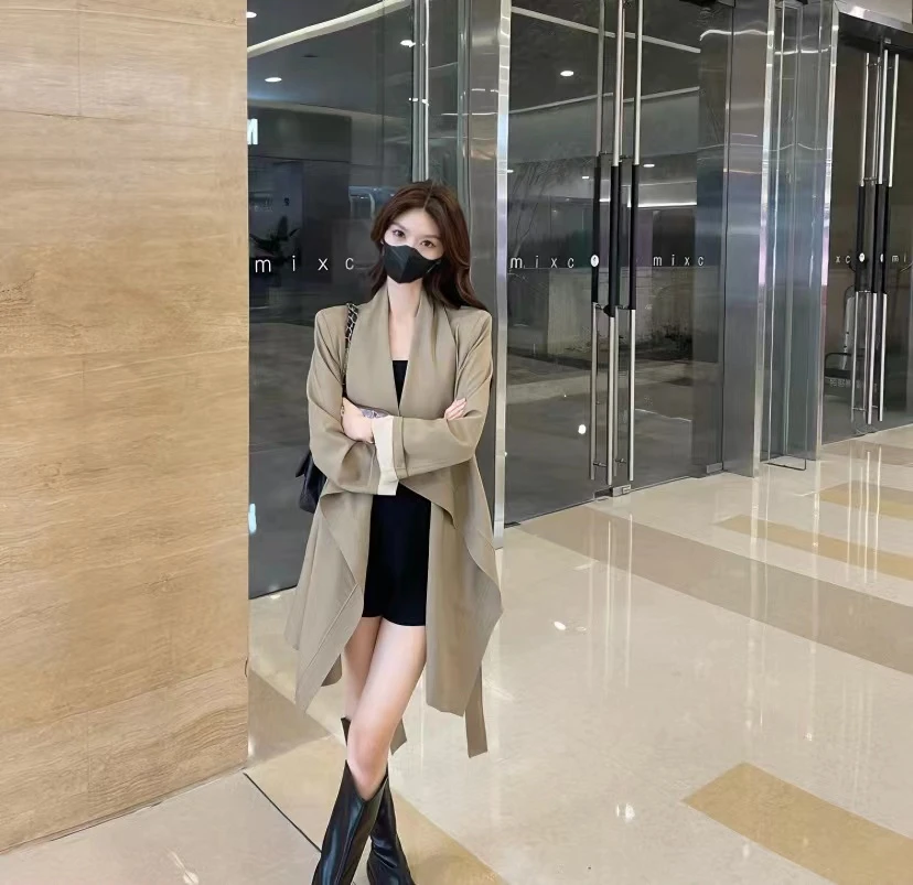 简约时尚风衣外套女秋季新款纯色翻领收腰显瘦上衣