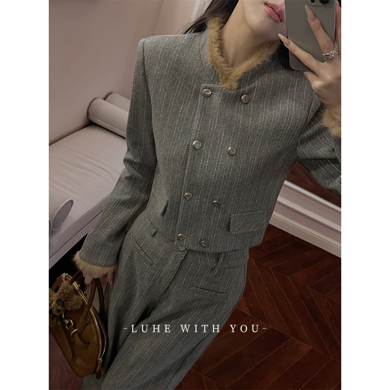 LUHE【雾都诗人】hehe私服~静奢羊毛条纹貂毛领外套+西裤