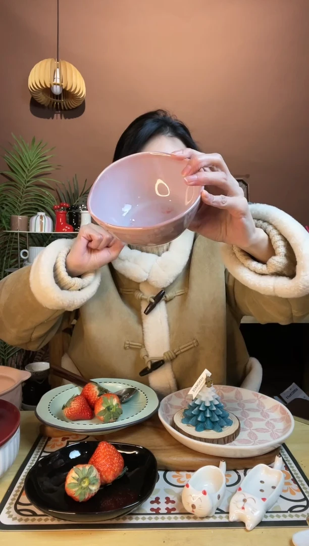 【闪购商品】瓷其他5.5寸窑变紫色异形饭碗明瑕凑满20发货