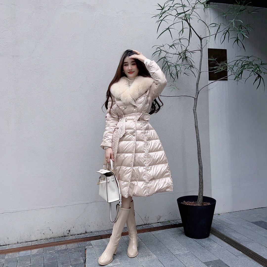 【乖瑶】气质时尚宽松收腰网红冬季新款羽绒服 2520141