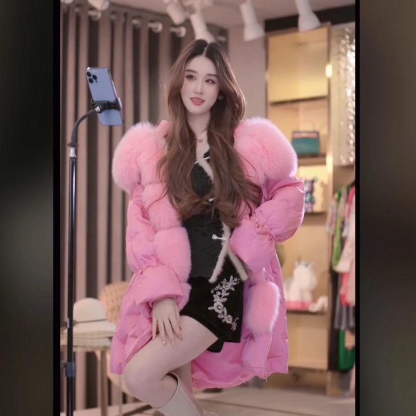 【乖瑶】气质时尚宽松收腰网红冬季新款羽绒服 231271