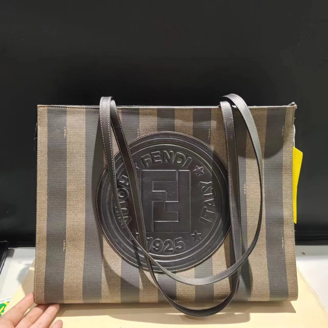 奢品中古捡漏/Fendi/箱包/9新/231203047