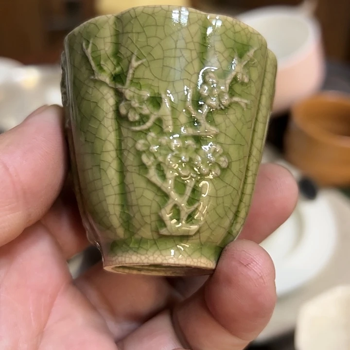 微瑕………………………. 杯