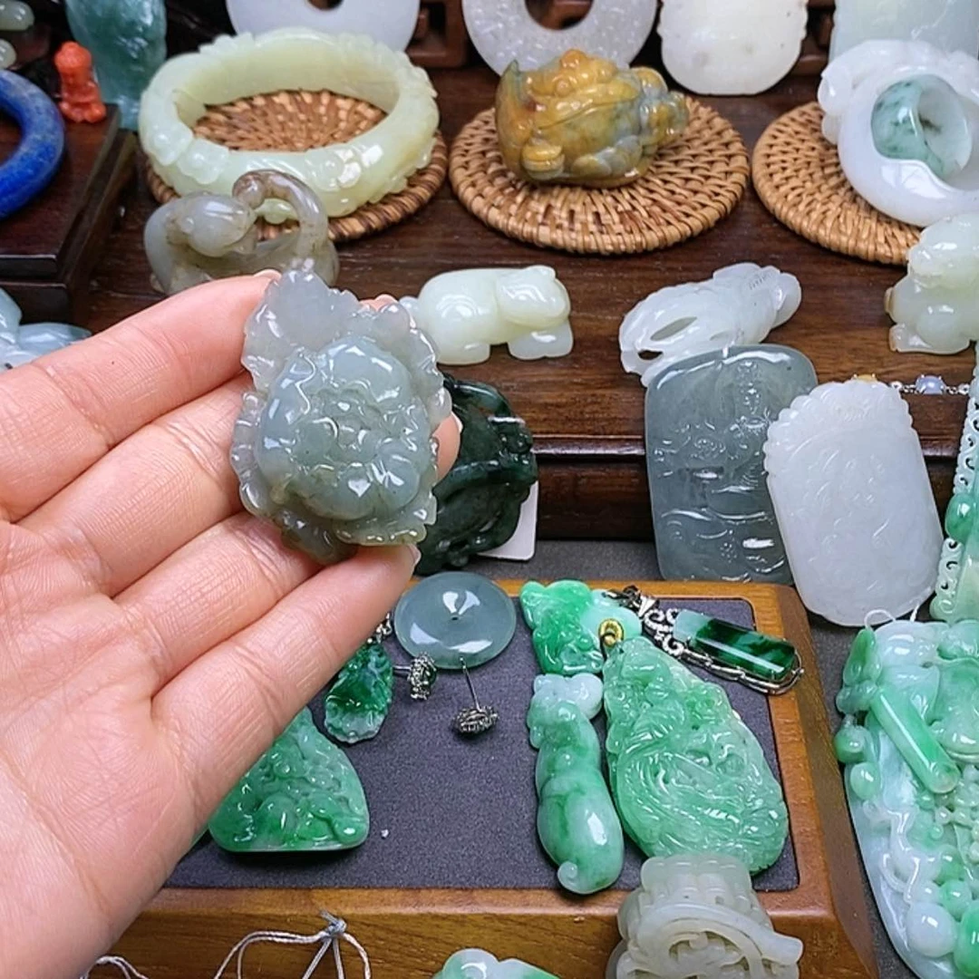 【闪购商品】翡翠挂件未镶嵌桃**旧