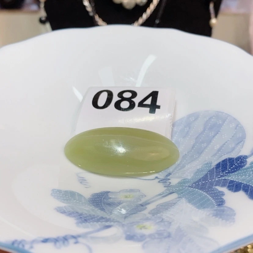 【闪购商品】非金属树脂制品金*