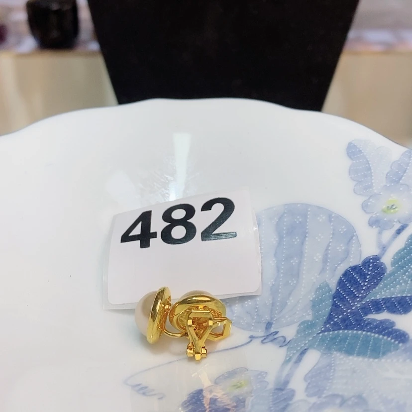 【闪购商品】非金属树脂制品?****?